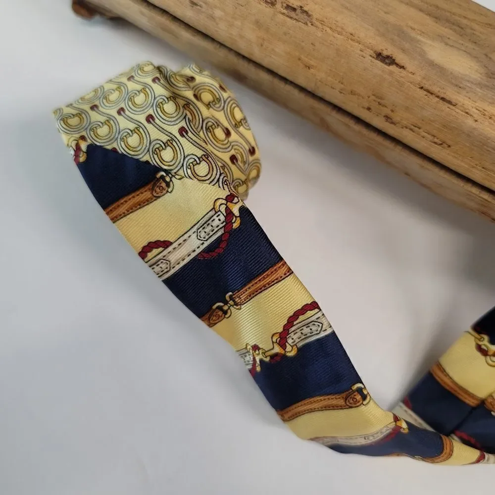 Gucci silk tie designed by Paolo gucci